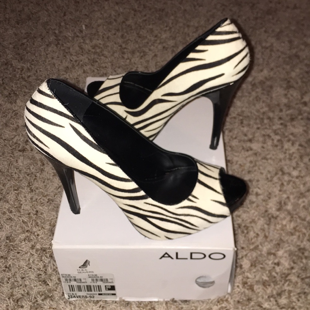 Aldo zebra print heels. Size 10